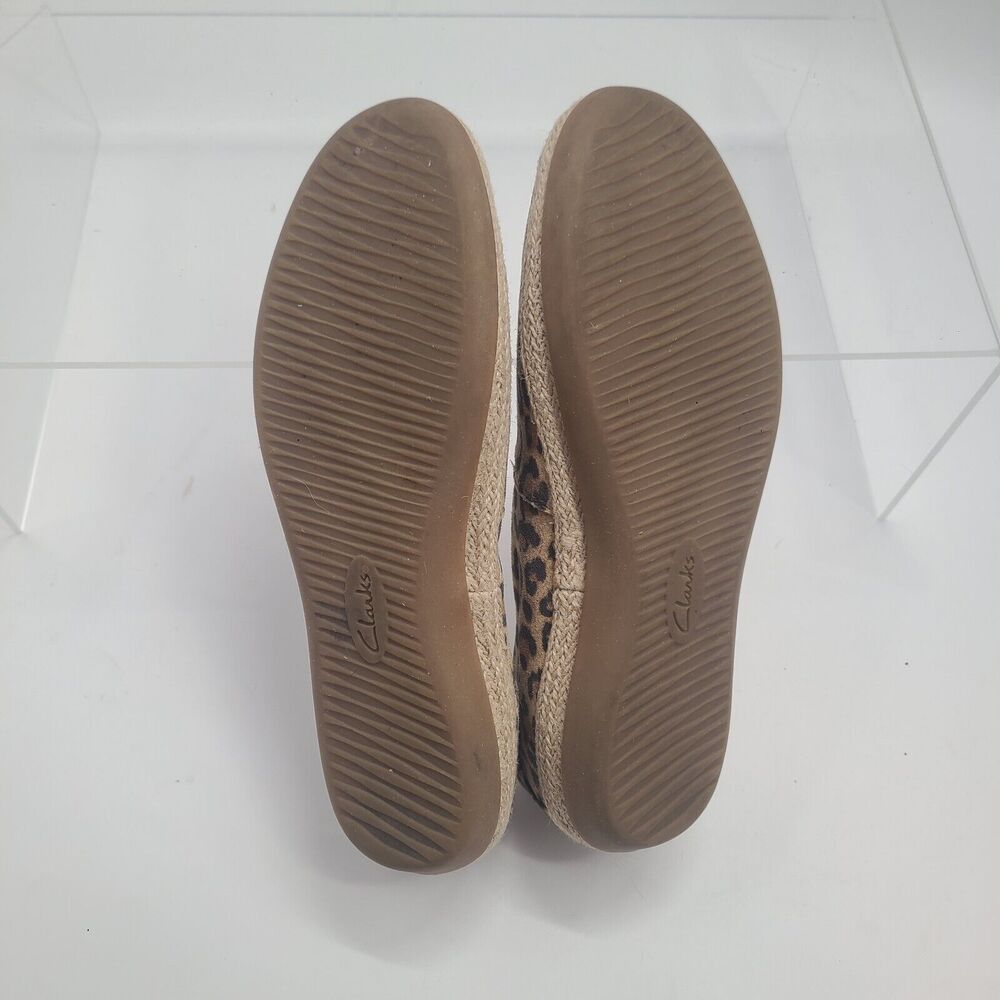 Clarks Collection Slip-On Size 8.5m Leopard Print… - image 4